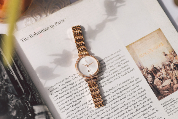 雅致女士腕表生產就在穩達時手表廠