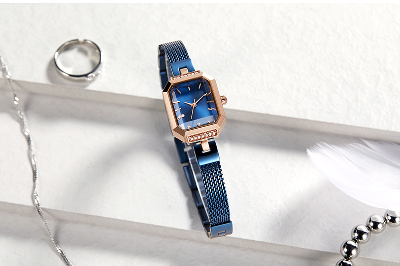 579ins輕奢韓版時(shí)尚網(wǎng)帶小巧女士手表廠家2021新款